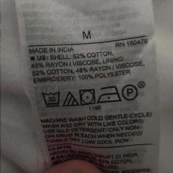 Old Navy Size Medium White Tie Front Tank Top with embroidery & lined No spots - Picture 5 of 8